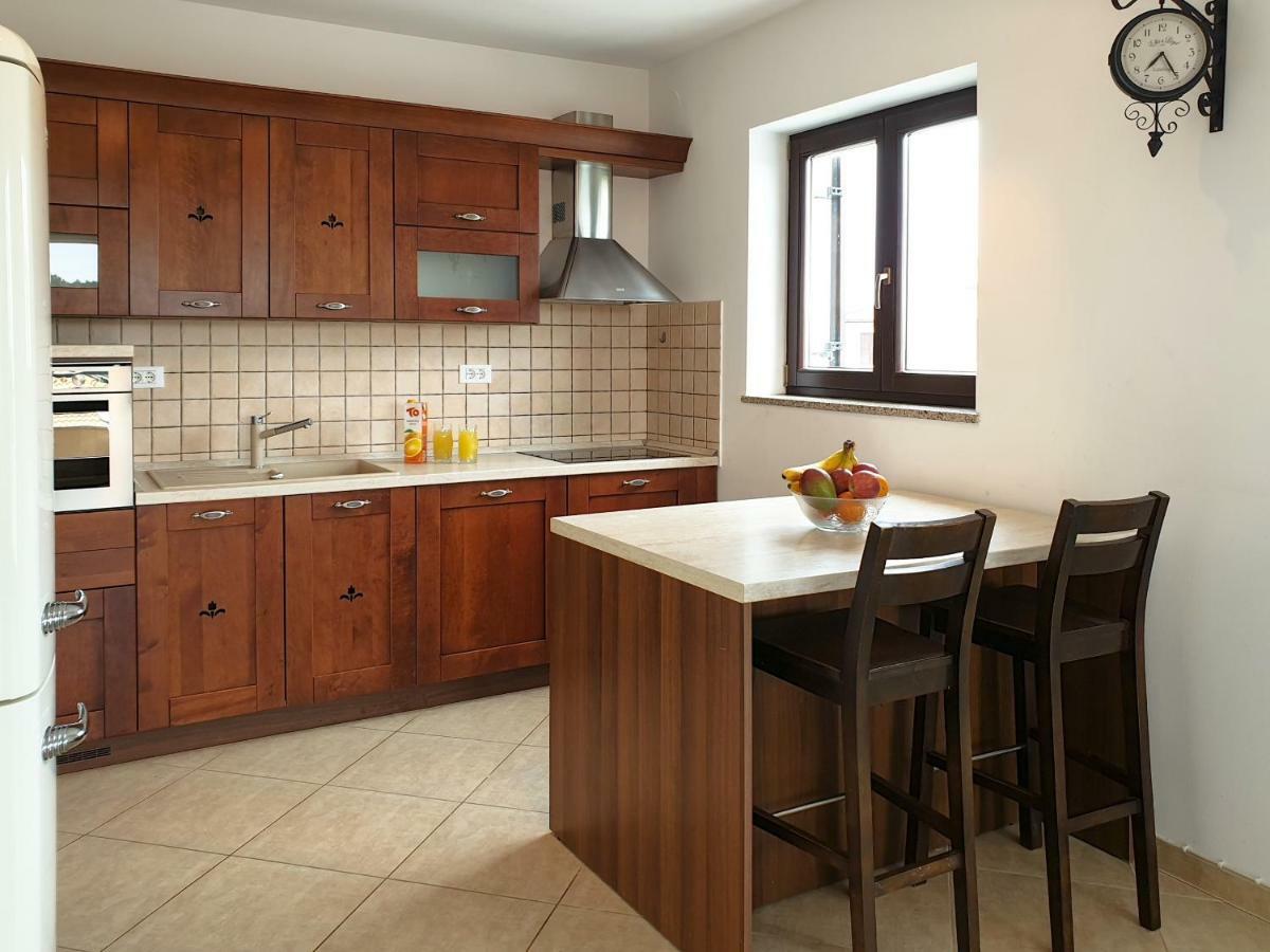 Apartment Oliva Yourcroatiaholiday Premantura Exteriör bild